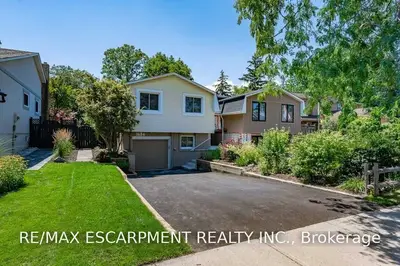 1484 Paddington Court, Burlington, ON L7M 1W7