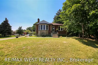 337 Albion Road, Toronto W10, ON M9W 3P3