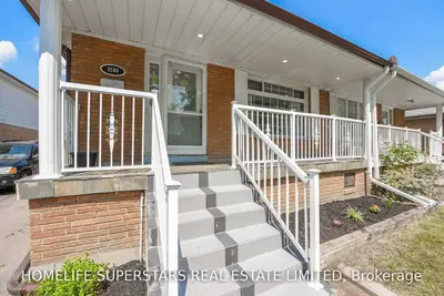 6986 Chigwel Court, Mississauga, ON L4T 3L4