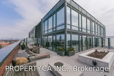 383 Sorauren Avenue Ph4, Toronto W01, ON M6R 2G5