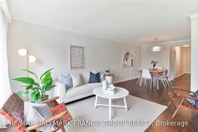 184 Spenvalley Drive, Toronto W05, ON M3L 1Z9