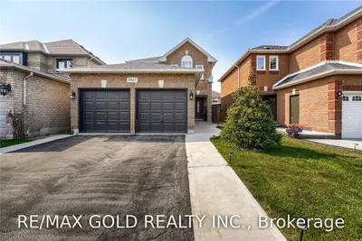3862 Althorpe Circle, Mississauga, ON L5N 7G5