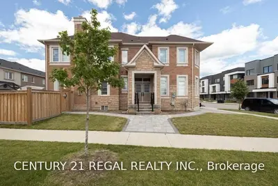 82 Beaveridge Avenue, Oakville, ON L6H 0M3