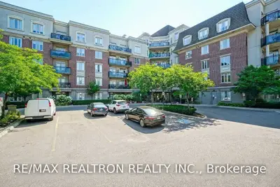 245 Dalesford Road 114, Toronto W07, ON M8Y 4H7