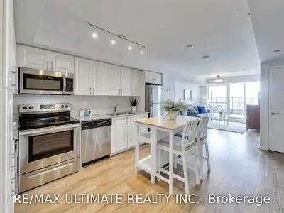 3091 Dufferin Street 702, Toronto W04, On M6a 0c4