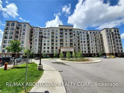 2490 OLD BRONTE Road 205, Oakville, ON L6M 0Y5
