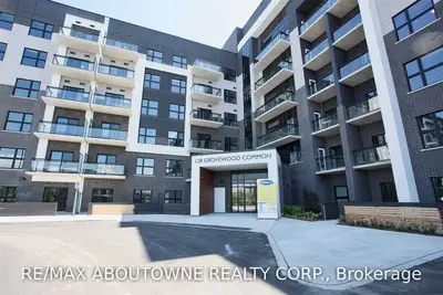 128 GROVEWOOD COMMON Circle 221, Oakville, ON L6H 0X3
