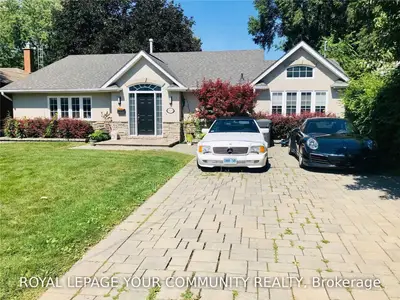 1529 Myron Drive, Mississauga, ON L5E 2N5