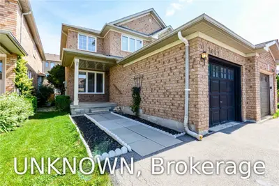 7062 Black Walnut Trail, Mississauga, ON L5N 7N6