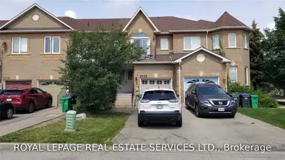 3932 Coachman Circle, Mississauga, ON L5M 6R3