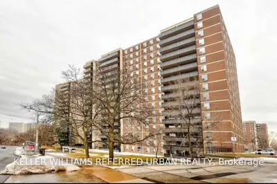 15 La Rose Avenue 1011, Toronto W09, ON M9P 1A7