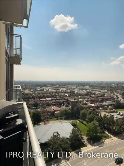 225 Webb Drive 1701, Mississauga, ON L5B 3Y5