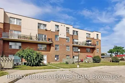 1055B Forestwood Drive 119, Mississauga, ON L5C 2T8