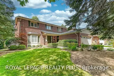 370 Aspen Forest Drive, Oakville, ON L6J 6H4