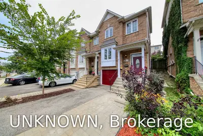 16 Twenty Ninth Street 7, Toronto W06, ON M8W 3A9