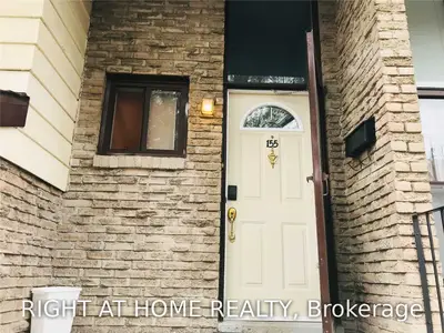 180 Mississauga Valley Boulevard 155, Mississauga, ON L5A 3M2