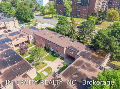 2068 Martin Grove Road 9, Toronto W10, ON M9V 3T3
