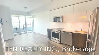 30 Shore Breeze Drive 2215, Toronto W06, On M8v 0j1