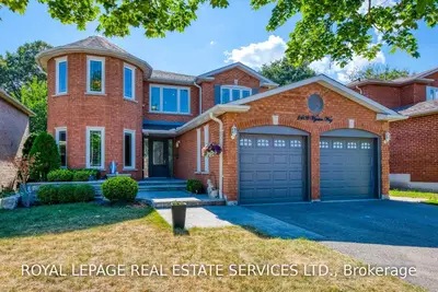 2402 Wynten Way, Oakville, ON L6J 7K9