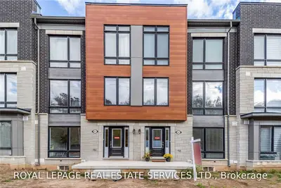 2485 Badger Crescent 4, Oakville, ON L6M 5M1