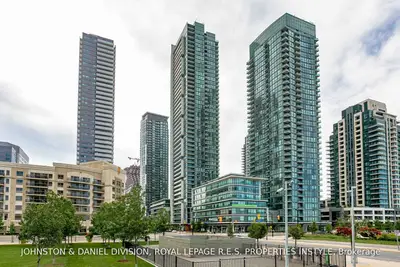 4070 Confederation Parkway 3604, Mississauga, ON L5B 0E9