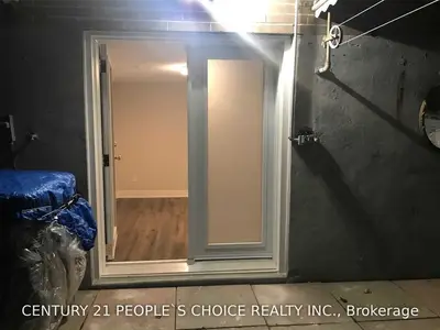 107 Chalkfarm Drive, Toronto W05, ON M3L 1L3
