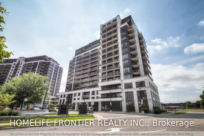 55 De Boers Drive 816, Toronto W05, ON M3J 0G5