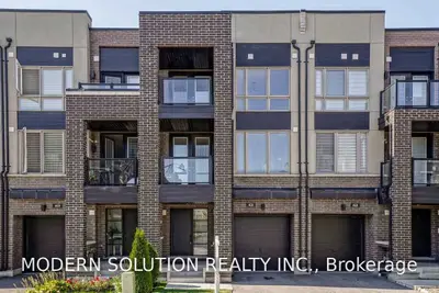 421 Rockwell Common, Oakville, ON L6H 0R7