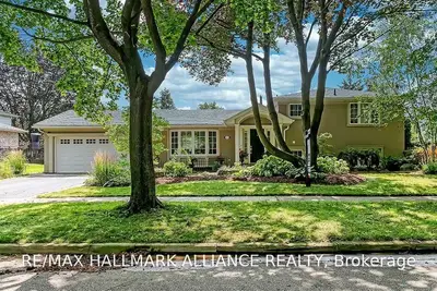 2076 Salmon Road, Oakville, ON L6L 1M3
