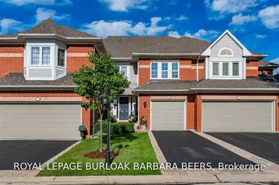 2145 Country Club Drive 8, Burlington, ON L7M 4E1