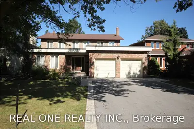 2440 Jarvis Street, Mississauga, ON L5C 2P6