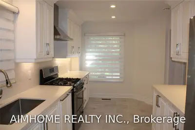 2219 Margot Street, Oakville, ON L6H 3M6