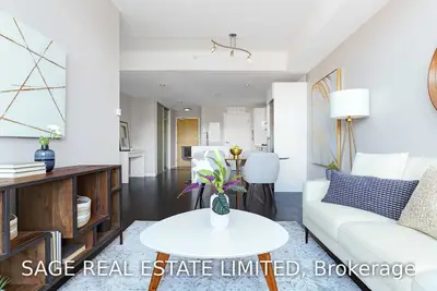 588 Annette Street 404, Toronto W02, ON M6S 2C4