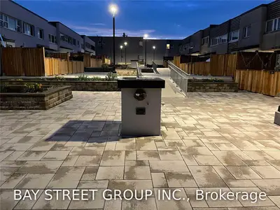 1055 Dundas Street E 190, Mississauga, ON L4Y 3X6