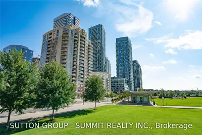 350 Princess Royal Drive 212, Mississauga, ON L5B 4N1