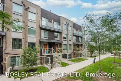 7 Applewood Lane #226, Toronto W08, ON M9C 0C1