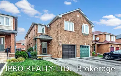 3961 Stoneham Way, Mississauga, ON L5N 6Y6