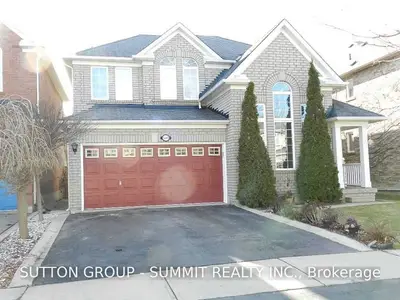 5540 Bridgeport Gate Main, Mississauga, ON L5M 6N1