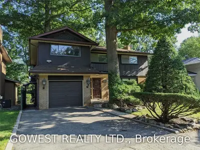 1584 Sunnycove Drive, Mississauga, ON L4X 1B5