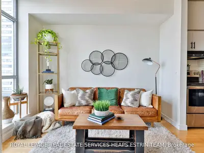 1375 Dupont Street 507, Toronto W02, ON M6H 4J8