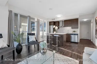 2087 Fairview Street 402, Burlington, On L7r 2c8