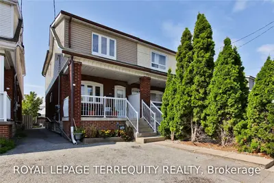 170 Prescott Avenue, Toronto W03, On M6n 3h1