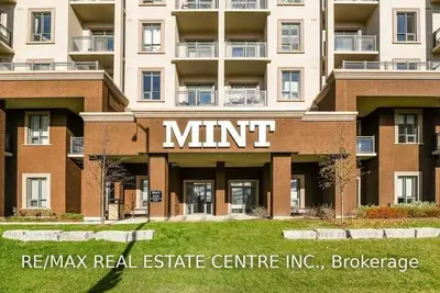 2490 Old Bronte Road 114, Oakville, ON L6M 4J2