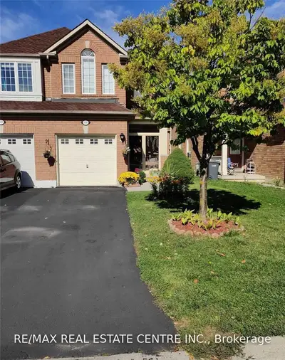 1319 Weir Chase Chase Upper, Mississauga, ON L5V 2W7