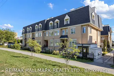 380 Hopewell Avenue 227, Toronto W04, ON M6E 2S2
