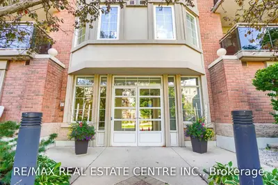 2300 Parkhaven Boulevard 212, Oakville, ON L6H 6V9