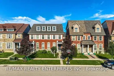 5445 Festival Drive, Mississauga, On L5m 0g6