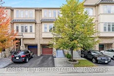 3038 Haines Road 21, Mississauga, ON L4Y 0C8
