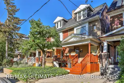 201 Laughton Avenue, Toronto W03, ON M6N 2X7