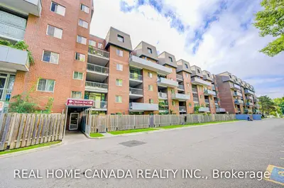 3025 The Credit Woodlands 222, Mississauga, ON L5C 2V3